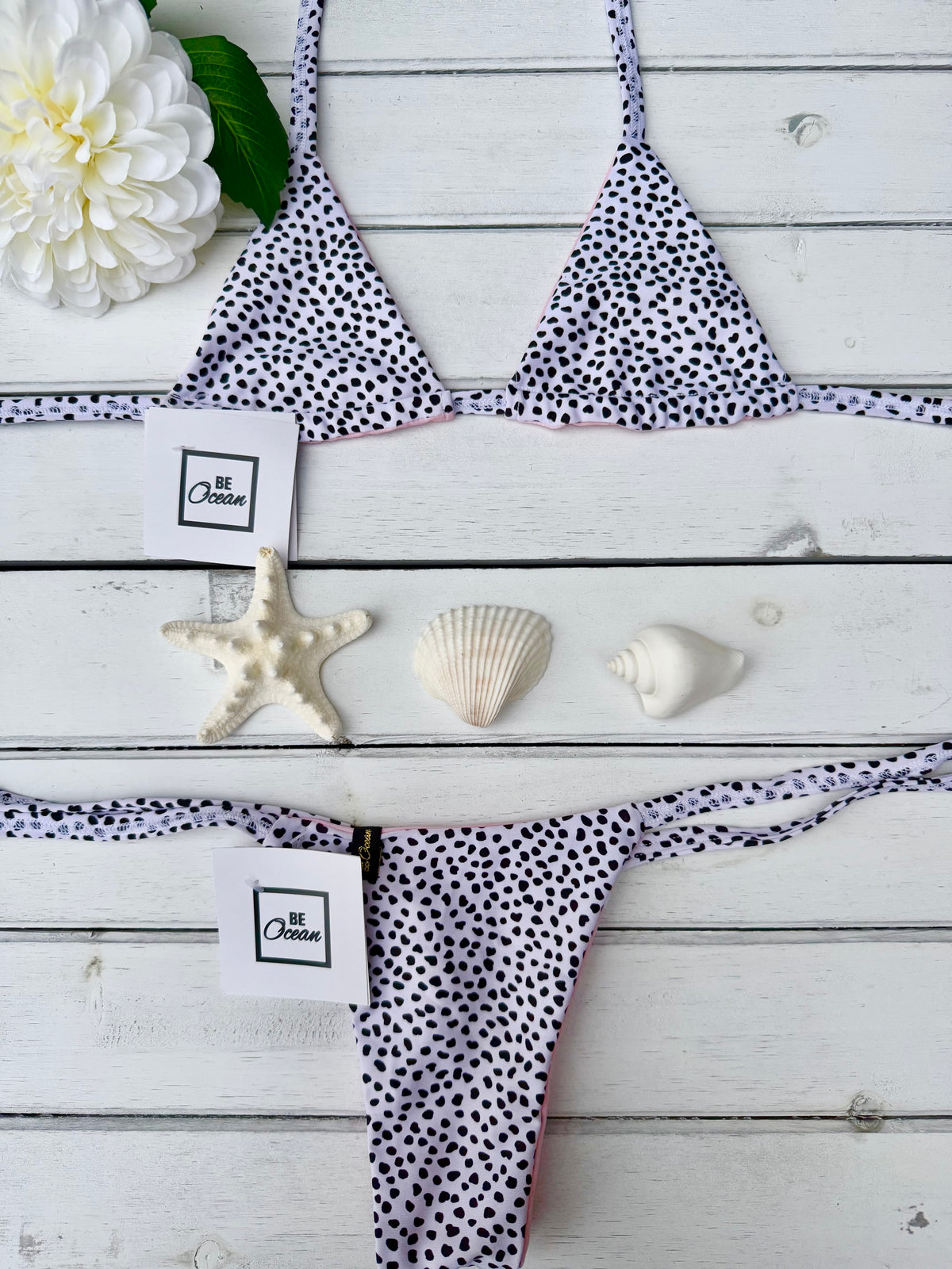 Micro Bikini One-size Thong & Non Padded Triangle Bra Reversible Set - PAMELA FREE BIRDS