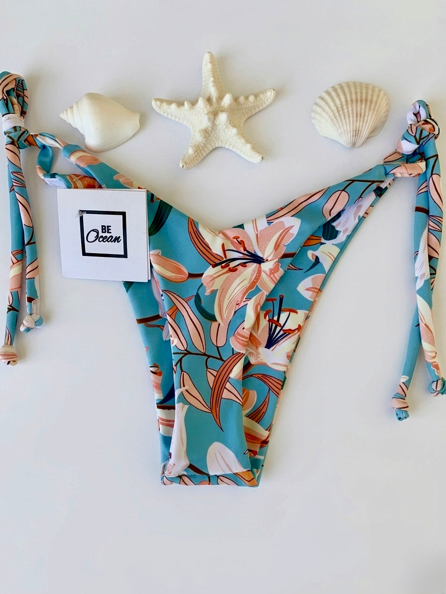 Bow Tie Non Padded Bra & V-Cut Thong Bikini Set - BLUE LOVE