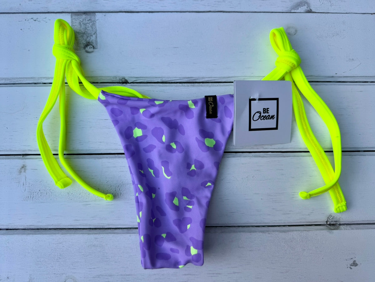 Micro Bikini One-size Thong & Non Padded Triangle Bra Set - PAMELA BIO LEOPARD