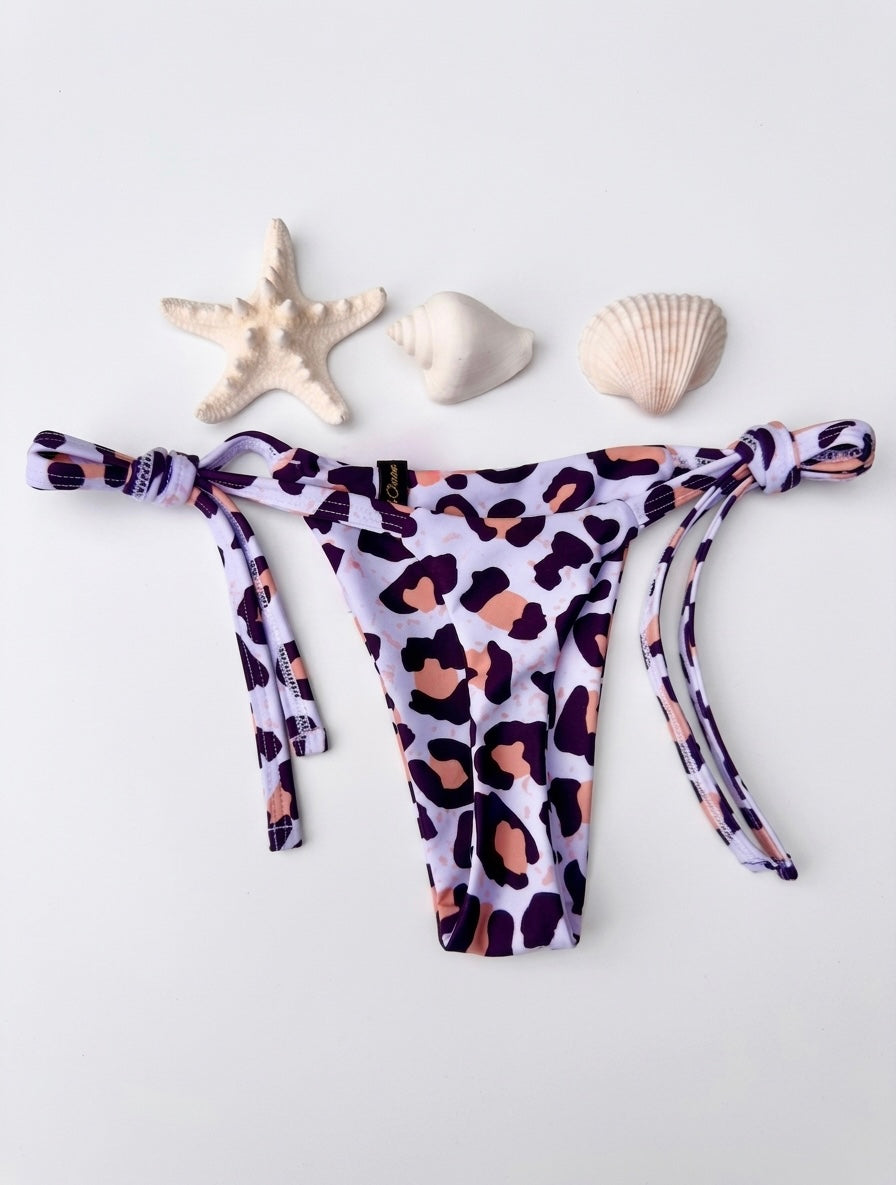 Micro Bikini One-size Thong & Non Padded Triangle Bra Set - PAMELA WHITE LEOPARD