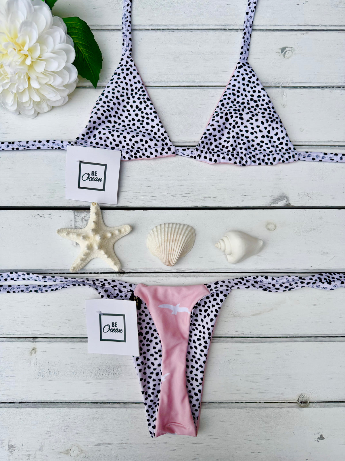 Micro Bikini One-size Thong & Non Padded Triangle Bra Reversible Set - PAMELA FREE BIRDS